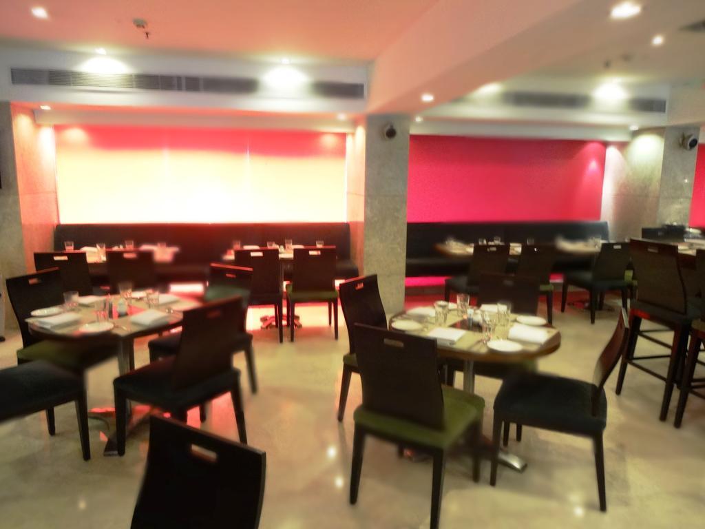 Royal Orchid Central Bangalore, Mg Road Buitenkant foto