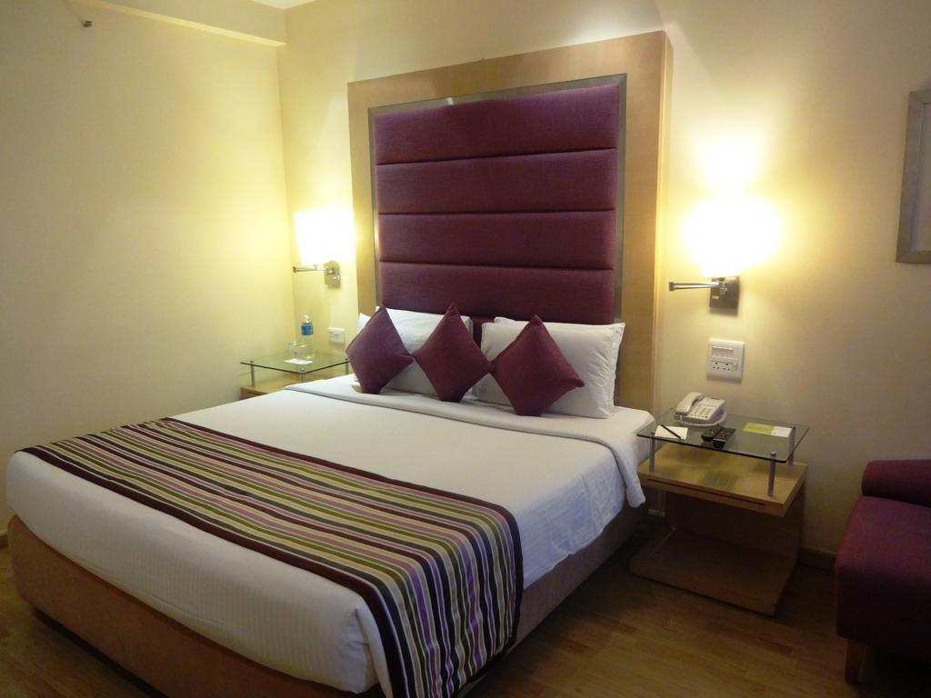 Royal Orchid Central Bangalore, Mg Road Kamer foto