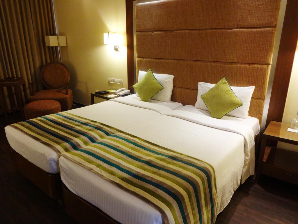 Royal Orchid Central Bangalore, Mg Road Kamer foto